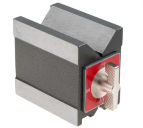 Magnetic vee block