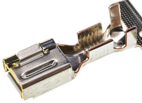 Zacisk zagniatany Żeński TE Connectivity Dynamic 5000 12AWG 3mm² Obudowa złącza Dynamic 5000