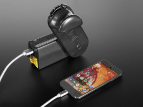 Adafruit Pocket Socket USB 5V 1 Amp Output