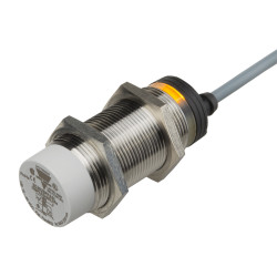 Czujnik zbliżeniowy M30 Pojemnościowy 25 mm Carlo Gavazzi Niewpuszczany 20 → 250 V AC/DC, 20 → 250 V