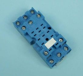 94.73.0 PODST.PRZEK.R-4 4P SZYNA FINDER