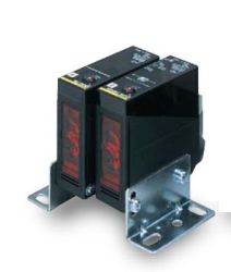 E3JM-10M4-G-NN Czujnik nadajnik-odbiornik (kpl.), wyjście przekaźnikowe NO/NC 3A 250V, zasięg 10m, światło IR, uniwersalne zasil