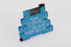 Przekaźnik z interfejsem 6V ac/dc Finder SPDT Szyna DIN Wciskane