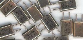 72.590 MHz REZONATOR KWARCOWY