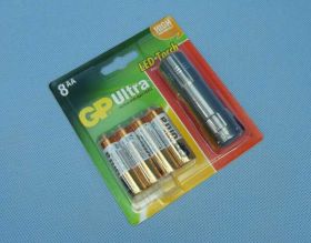 LR-03 GP ULTRA 8-SZT+LATARKA 3xR-03