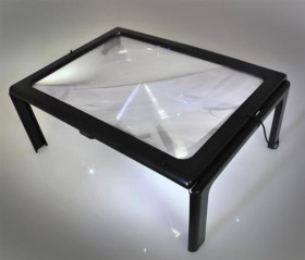 A4 Reading Magnifier with LED Lights - Fresnel Lens