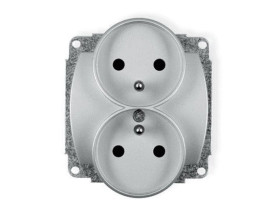 TREND Gniazdo podwójne z uziemieniem do ramki poziomej (przesłony torów prądowych) srebrny 5GPR-2zp KARLIK