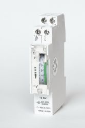 Programator czasowy na szynę DIN