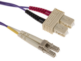 Kabel światłowodowy długość: 3m Z zakończeniem złącze B<B>: SC złącze A: LC średnica: 50/125μm Wielomodowy