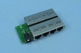 ADAPTER PoE 4-PORTY BEZ OBUDOWY