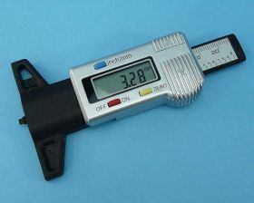 MIERNIK BIEŻNIKA OPON