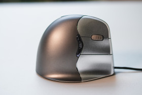 Myszka, laserowa, 6-przyciskowa, kolor: Czarny, Ciemnoszary, Srebrny, Przewodowy, Evoluent, BNEEVR4