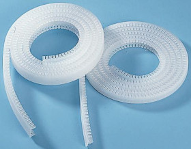 Przelotka kablowa Pasek przelotowy grubość panelu 4.8mm PE -30→ +80 °C.