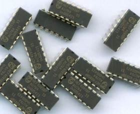 CD4093 (HEF4093BP) UKŁAD SCALONY