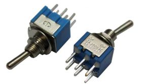 PRZEŁĄCZNIK DŹWIGNIOWY MTS202 3A 250V 2 POZYCJE 6 PINÓW ON-ON