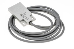 Czujnik pojemnościowy NPN 5 mm w obudowie prostokątnej 15 mA 10→ 30 V DC IP67