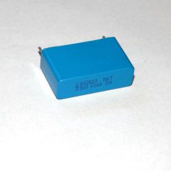 Kondensator 3.3uF 100V 10% RM22,5 SIMENS 26mm x 16mm x 8mm