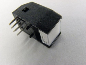 Przełącznik przyciskany podświetlany PS004-L22NRS1KTUGXX