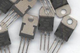 TR03/400T 3,5A 400V 1,5mA 15us TYRYSTOR