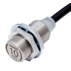 Czujnik zbliżeniowy M18 Indukcyjny 10 mm Omron Wpuszczany 10 → 30 V DC długość 30mm Gwintowany