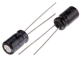 Kondensator 1μF 250V dc Radialny, Otwór przelotowy RS PRO roztaw: 2.5mm 6.3 (Dia.) x 11mm