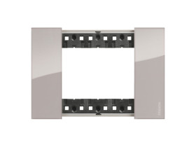 LIVING NOW Ramka 3 moduły - aura KA4803DM LEGRAND