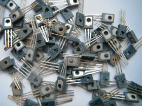 Tranzystor Unitra Cemi obudowa TO126 TO92 TM1