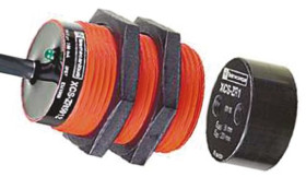 Bezdotykowy wyłącznik bezpieczeństwa, XCS-DMR, 24 V dc Nie, IP67, 30 (średnica) x 38,5 mm, 4, Telemecanique Sensors