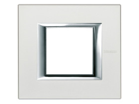 AXOLUTE Ramka 1 pojedyncza prostokątna pozioma 2 modułowy srebrny HA4802SAN LEGRAND