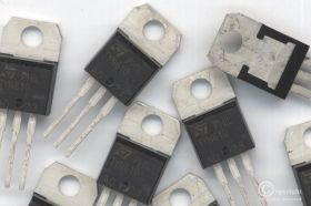 TYN610 10A 600V TO-220 TYRYSTOR