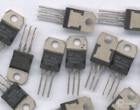 STP5NB90 P5NB90 N 5A 900V TO-220 TRANZYSTOR