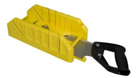 Przyrżnia Kątowa Z Piłą Grzbietnicą