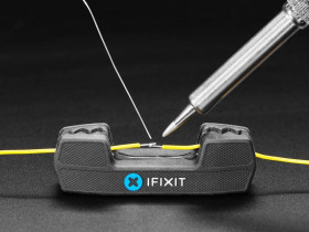 Adafruit IFixit Soldering Splint - Portable Helping Hand