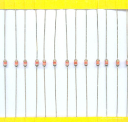 REZYSTOR 0,125W (1/8W) 8,2K ohm 10% (100 SZTUK)