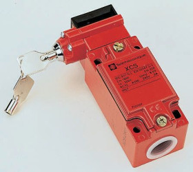 Wyłącznik bezpieczeństwa z blokadą XCSC502 Śruba 8 1NC/2NO 6 A 240V 250V 1NC/2NO Zamak Klucz IP67 113.5mm 52mm 44mm