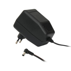 Zasilacz 18V/0,3A wt. 5,5/2,1 (+) niestabilizowany / 2055