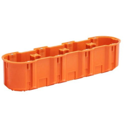 Puszka podtynkowa czterokrotna M4x60DF MultiwallSlim 33414008
