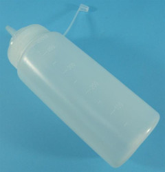 BUTELKA 450ml PE/PP Z KAPTURKIEM