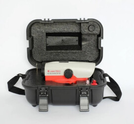 Niwelator optyczny LaserTECH No. 32x Comfort (IP X5)