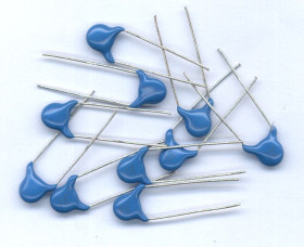 150pF/3000V r=7,5mm KONDENSATOR (10 SZTUK)