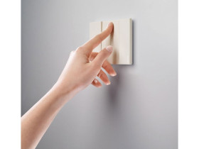 LIVING NOW Wyłącznik schodowy - zaciski automatyczne - 2 moduły K4003M2A LEGRAND