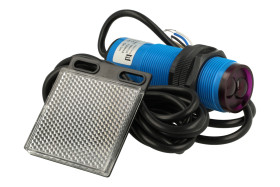 Czujnik; fotoelektryczny; G30-3B3NC; NPN; NO/NC; refleksyjny (z lustrem); 3m; 10÷30V; DC; 200mA; cylindryczny plastikowy; fi 30m