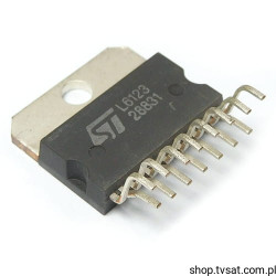 L6123 DMOS Switches 100V 0.5 Ohm MULTIWATT-V15 STM