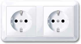 Merten Gniazdo elektryczne System M biały MEG2328-1225 1 szt.