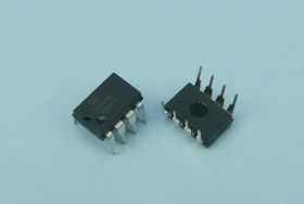 ADS-7816P 12 BIT DIP-8 BURR-BROWN UKŁAD