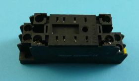 PYF-08A PODST.PRZEKAŹNIKA