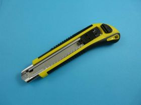 DK-2039 NÓŻ Z 3-OSTRZAMI