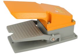 Przełącznik; nożny pedał; SFMP-1; ON-(ON); monostabilny; śrubowe; 1 tor; 2 pozycje; z osłoną; 10A; 250V AC; Howo; RoHS; żółty; ż