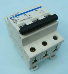 20A 3C BEZP.INSTALACYJNY TRACON