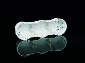 Puszka montażowa p/t 212x70x45 biała KP 64/3 /32szt./